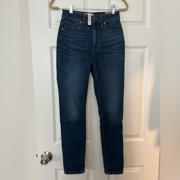 Madewell NWT Curvy High-Rise Skinny Jeans Size 26, dark blue wash - Picture 1 of 6